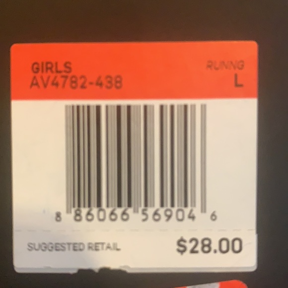 Large girls Nike Dri-Fit shorts. - Picture 4 of 4